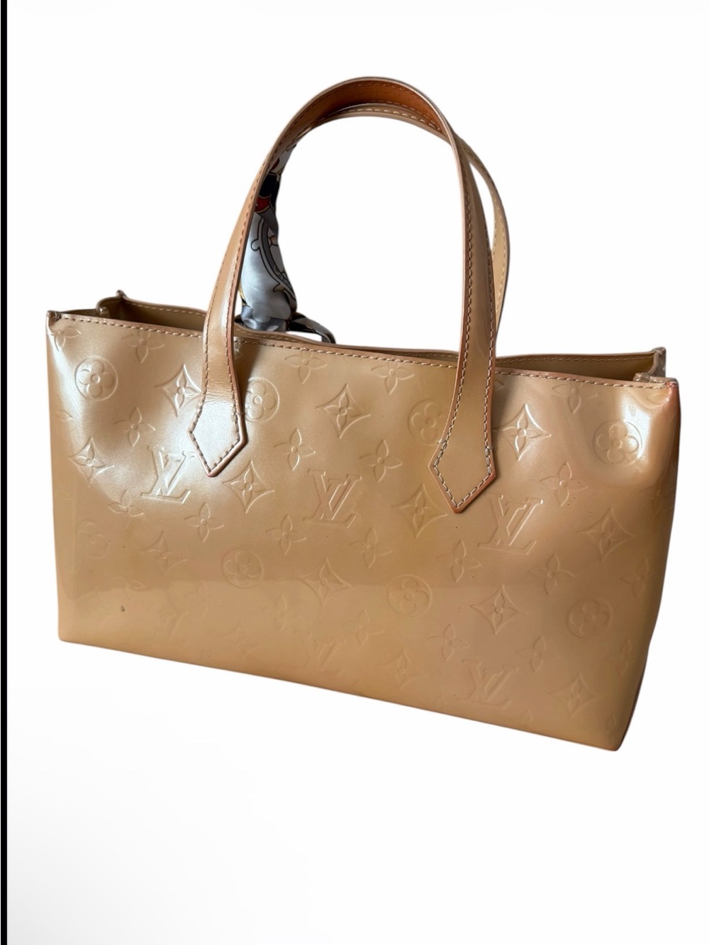 Louis Vuitton Wilshire PM, Monogram Vernis, Patent Leather Tote - Picture 5 of 16